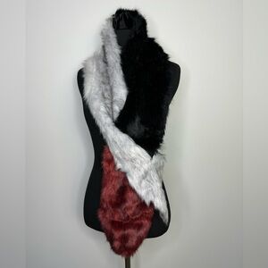 Mark. Faux fur colorblock scarf